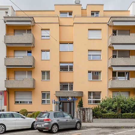 Swiss Star District 11 - Self Check-In Apartamento Zurique Exterior foto