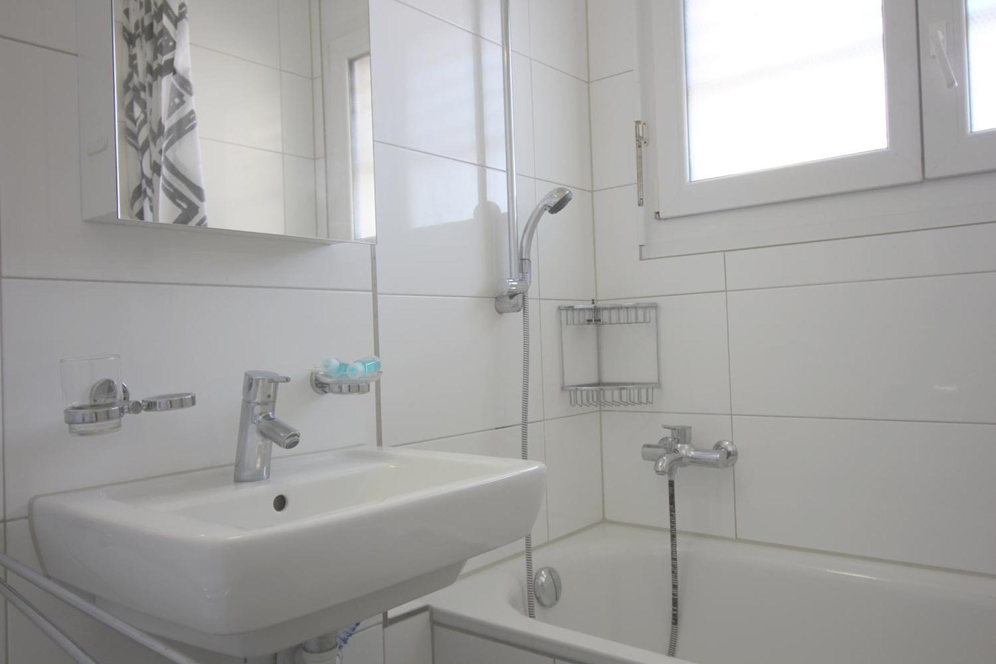Swiss Star District 11 - Self Check-In Apartamento Zurique Exterior foto
