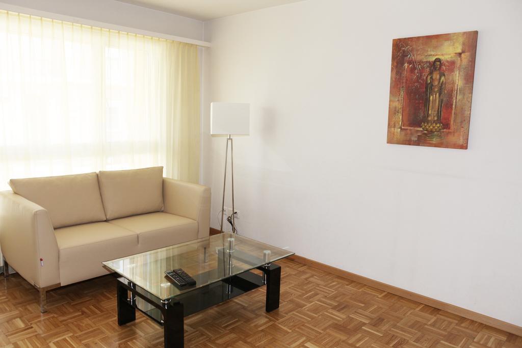 Swiss Star District 11 - Self Check-In Apartamento Zurique Exterior foto