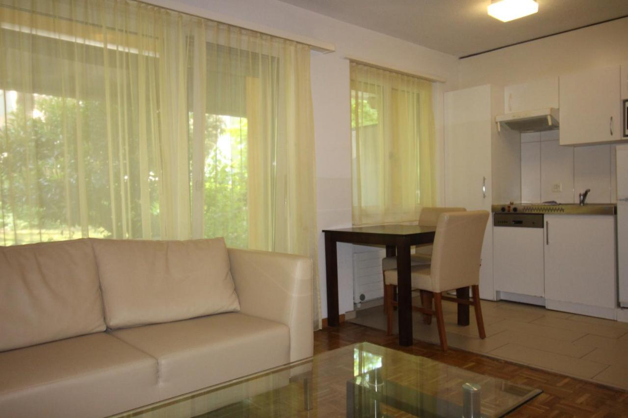Swiss Star District 11 - Self Check-In Apartamento Zurique Exterior foto